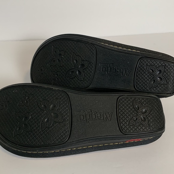 Alegria Cardinal Bird Print  Slip On Clogs Size 37 - Picture 9 of 11